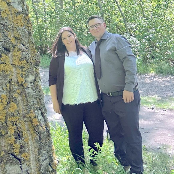 Meet your Posher, Mikayla - Picture 1 of 1